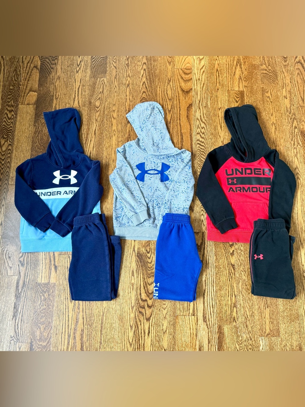 Under Armour Kids 2 Piece Hoodie & Jogger Set.